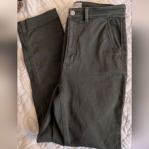 Everlane slim leg crop pants